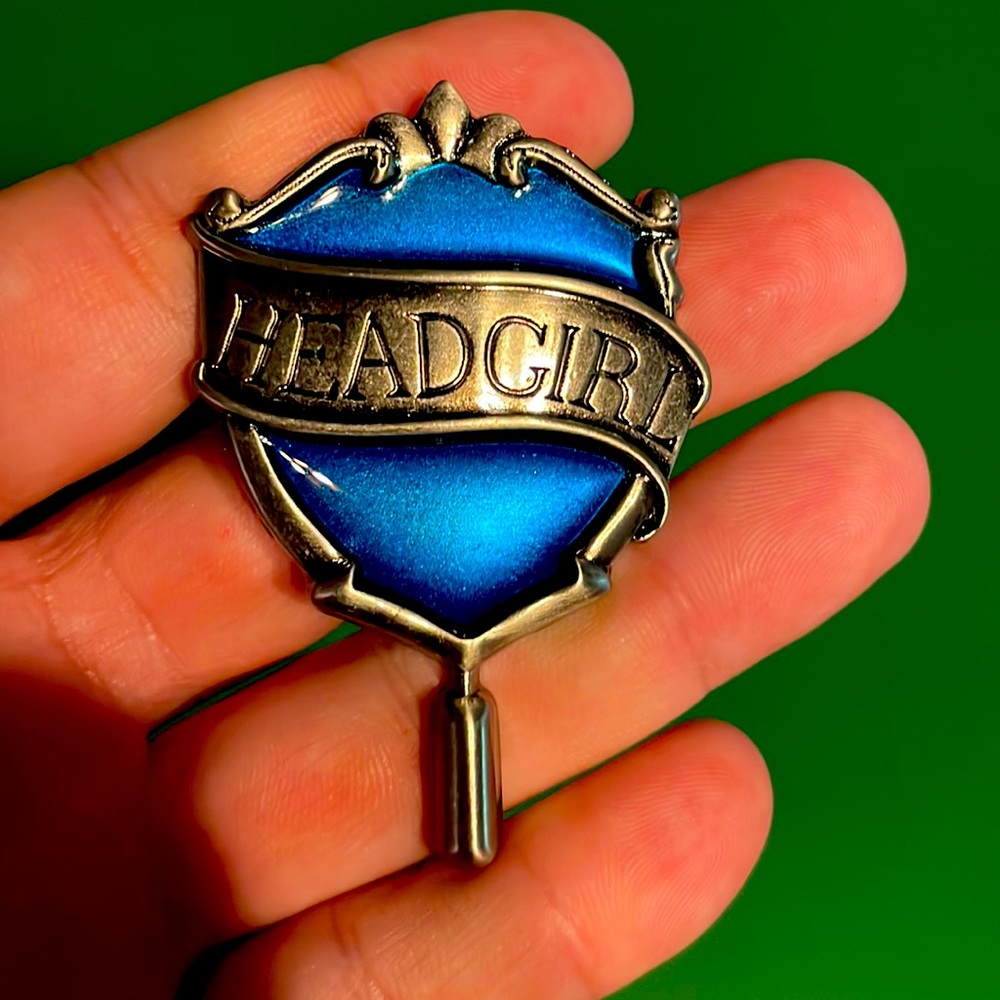Harry Potter Ravenclaw headgirl enamel pin